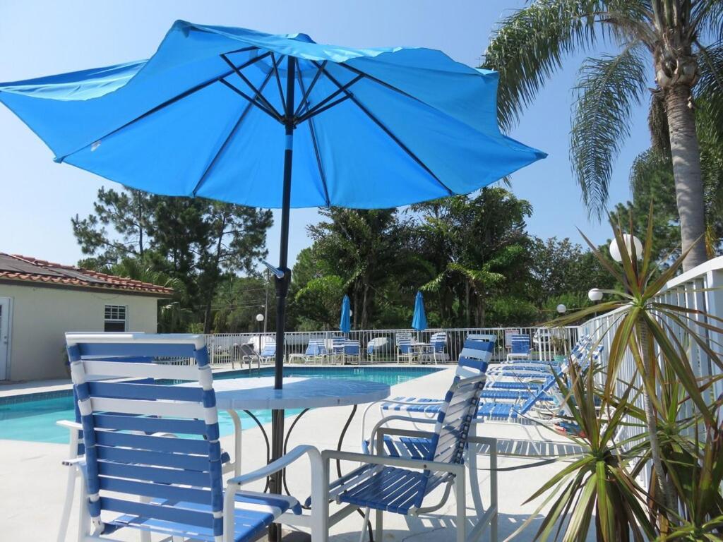 Florida Condos On Lake Tarpon Palm Harbor Exterior photo